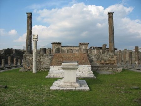 Pompeya, donde la historia vive 3 Pompeya, donde la historia vive 2